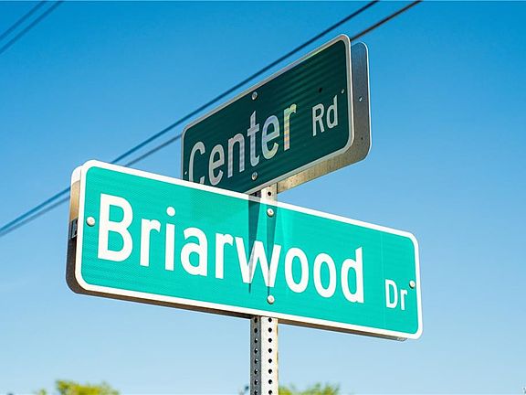 2nd image of 34 Briarwood Dr