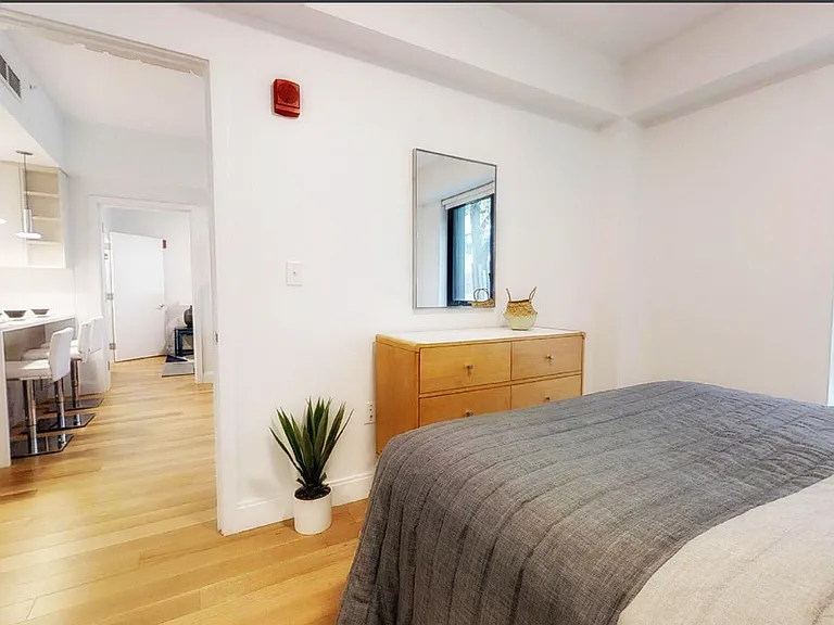 650 Columbus Ave #401 — Photo 6