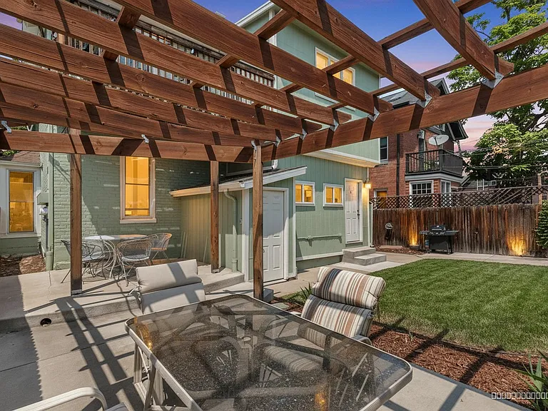 208 S Lincoln St #STUDIO — Photo 20