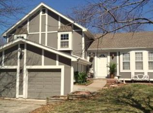 8406 NW 68th St, Kansas City, MO 64152