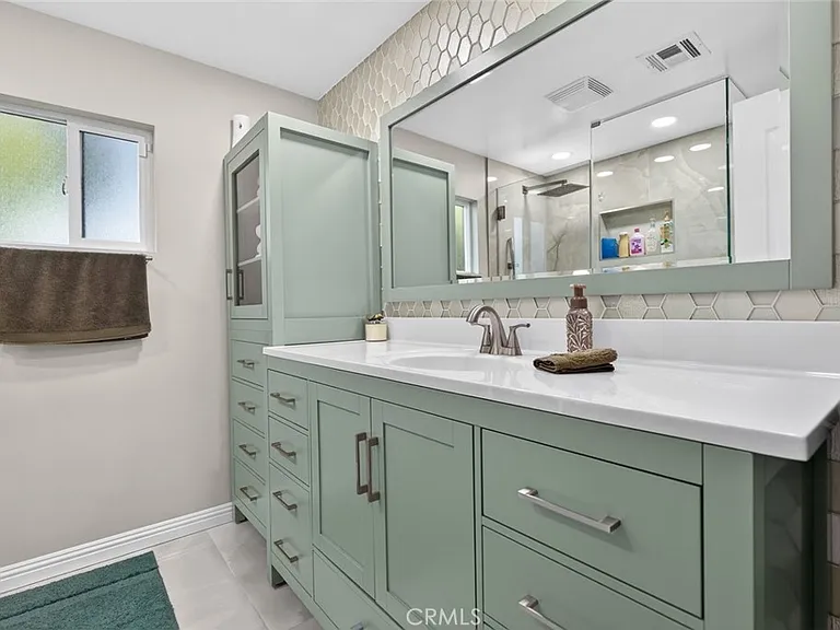 16751 Londelius St — Photo 40