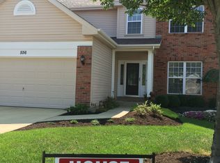 556 Bluffs View Ct, Eureka, MO 63025