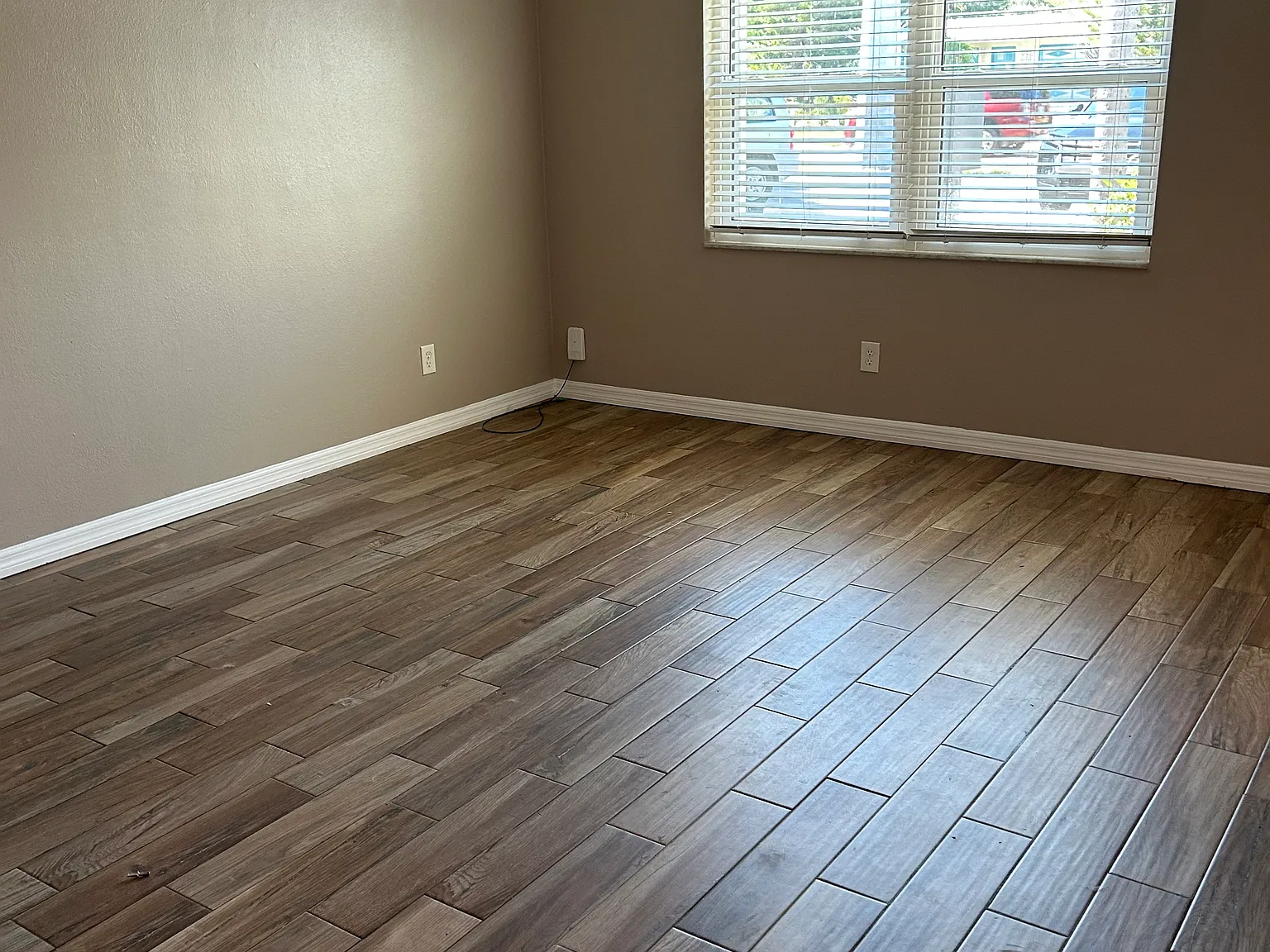2 bed, 850 sqft, $1,600 — Photo 3