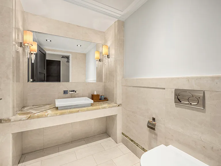 985 Park Ave #12/13 — Photo 8