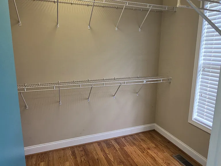 40 McKinley St — Photo 11