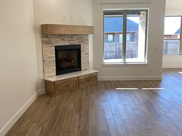 2836 Kingswood Dr — Photo 6