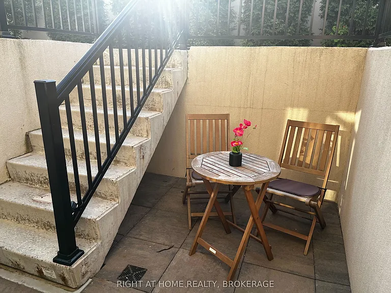 1139 Cooke Blvd #319 — Photo 4