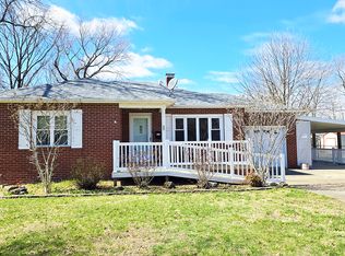 23 Park Ln, Centralia, IL 62801