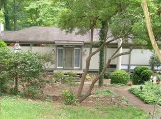 122 E Drewry Ln, Raleigh, NC 27609