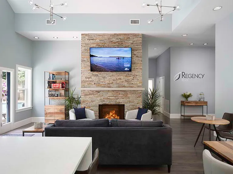 Regency Place — Photo 13