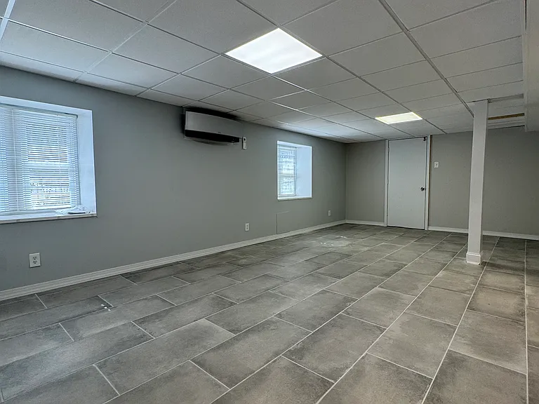 423 S 51st St #B01 — Photo 5