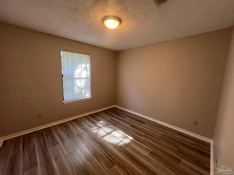 842 Amberway Dr — Photo 18