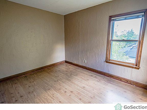 4th image of 554 Stryker Ave #2