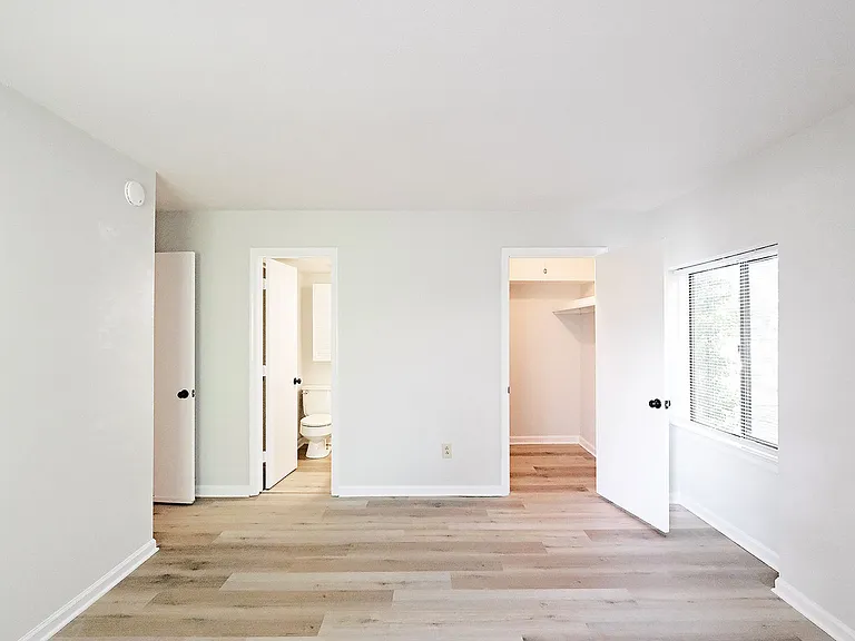 10 Spring Ct — Photo 9