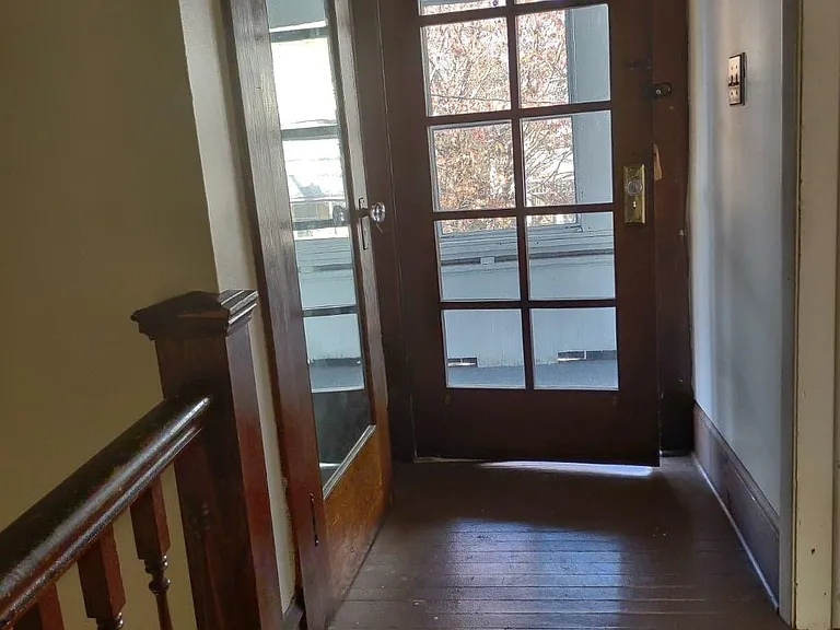 206 Pattison St #2 — Photo 12