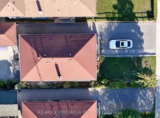 3664 Lawrence Ave E, Toronto, ON M1G1P6