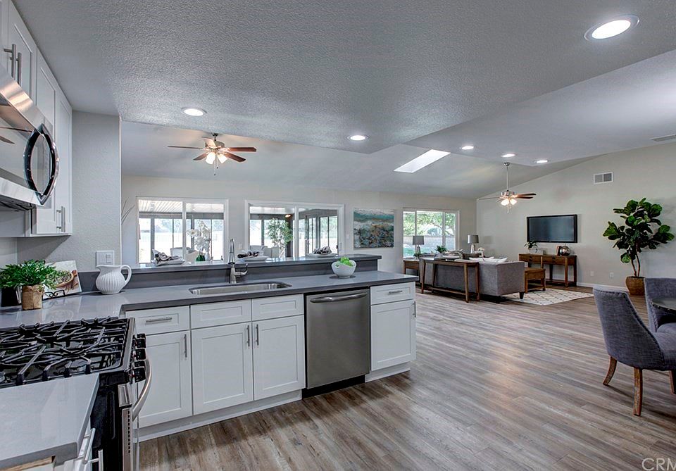 1st image of 2060 Sequoia Dr