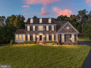 7679 Great Dover St, Gainesville, VA 20155