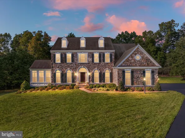 7679 Great Dover St, Gainesville, VA 20155