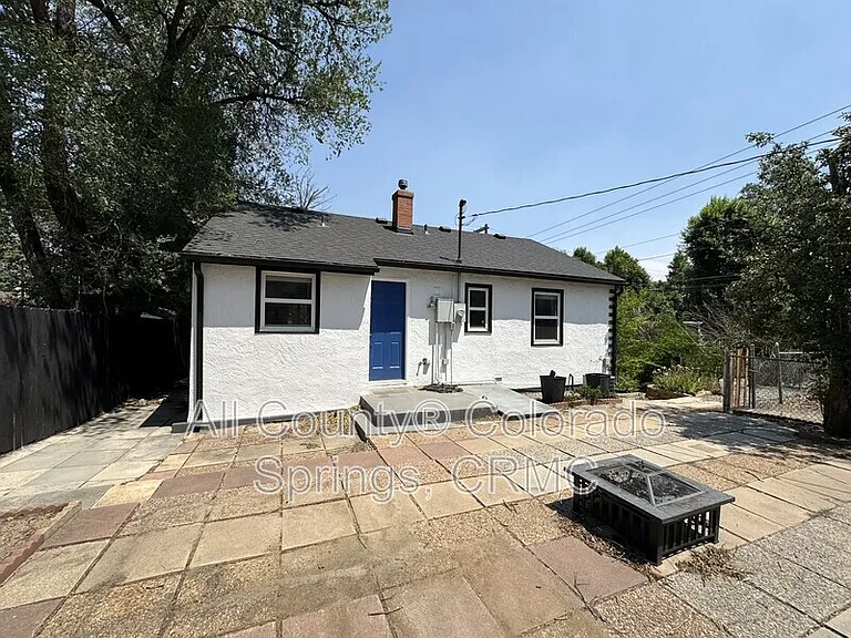814 S Institute St — Photo 14