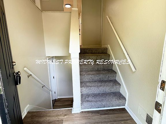 3rd image of 1104 NE 10th St