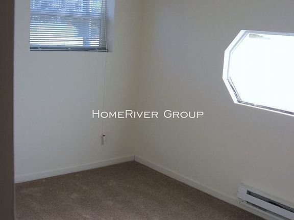 4th image of 338 N 300 W APT 1
