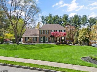 28 Glen Eagles Rd, Washington, NJ 07882