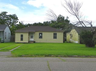 112 18th Ave N, Texas City, TX 77590