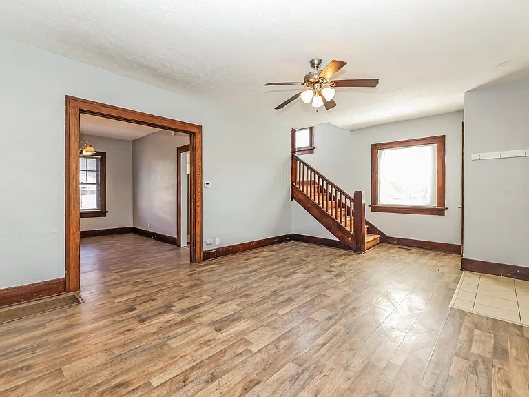 113 W Parkwood Dr #113 — Photo 9