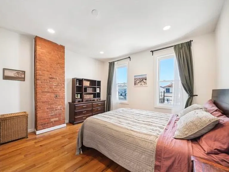 65 Atlantic St #2 — Photo 13