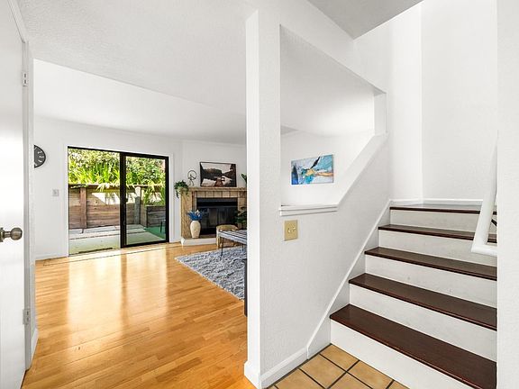3rd image of 3205 Stockbridge Ln