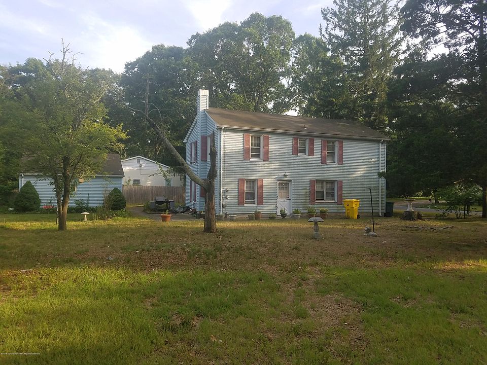 2nd image of 660 W County Line Road