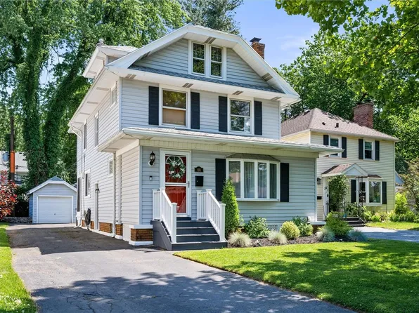 68 Chelsea Rd, Rochester, NY 14617