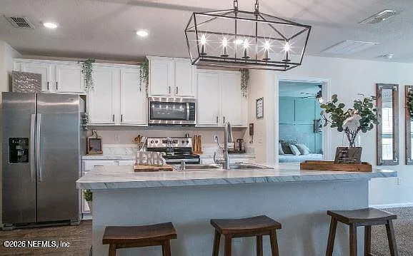 3 bed, 2.0 bath, 1711 sqft, $1,950 — Photo 3
