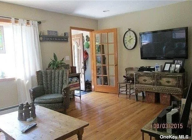 4 bed, 2.0 bath, 1453 sqft, $4,900 — Photo 3