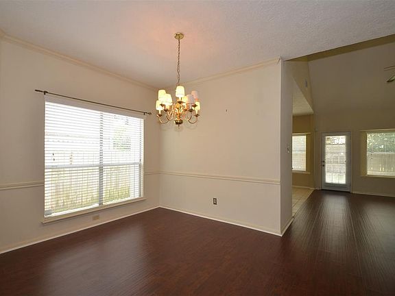 5th image of 16431 Elmwood Point Ln