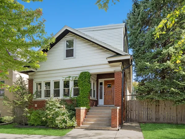 5749 N Maplewood Ave, Chicago, IL 60659
