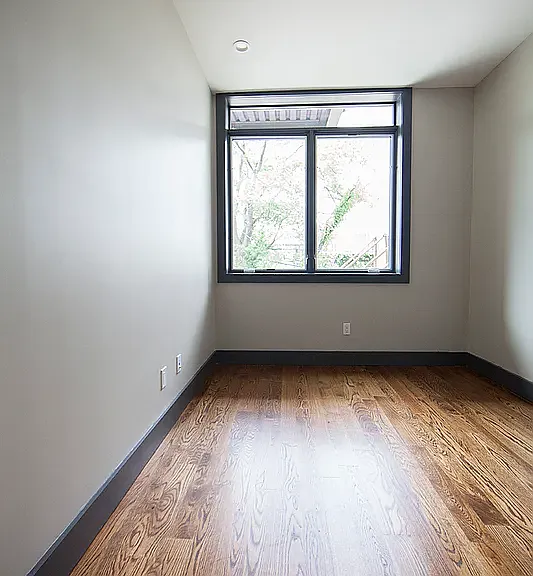 81 Stanhope St #3A — Photo 9