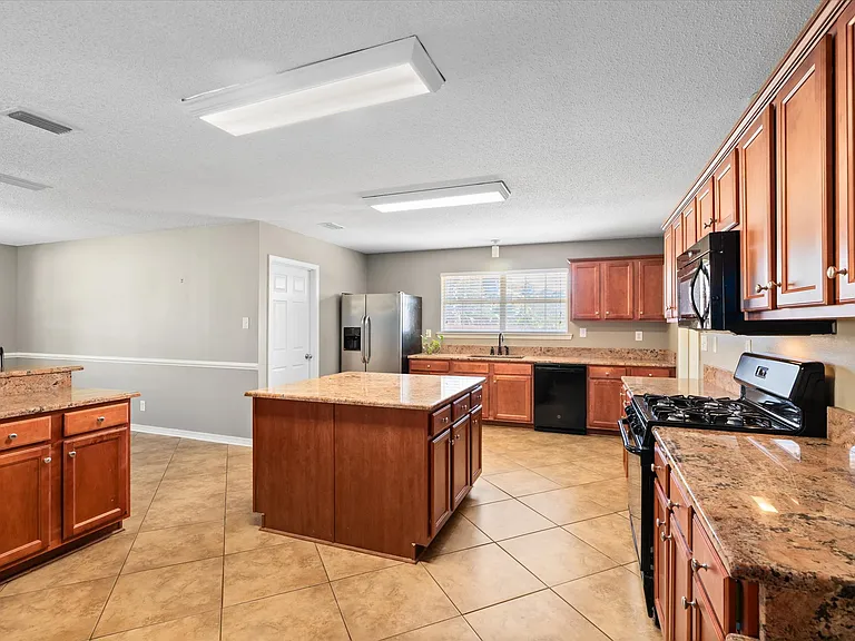 10832 Rigby Dr — Photo 10