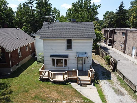 2nd image of 30 Delaware Ave