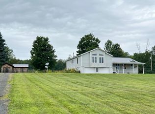 576 Bucks Corners Rd, Saranac, NY 12981
