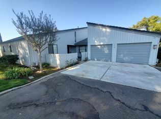 1738 Tollhouse Ln, Clovis, CA 93611