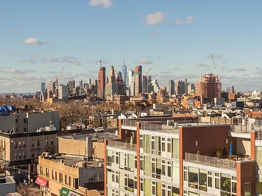 Rented by MNS | media 6