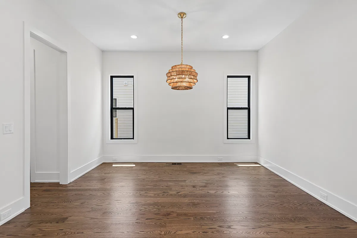 4 bed, 4622 sqft, $10,500 — Photo 3