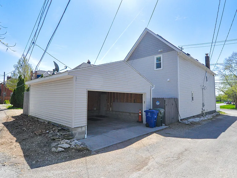 446 W 1st Ave — Photo 21
