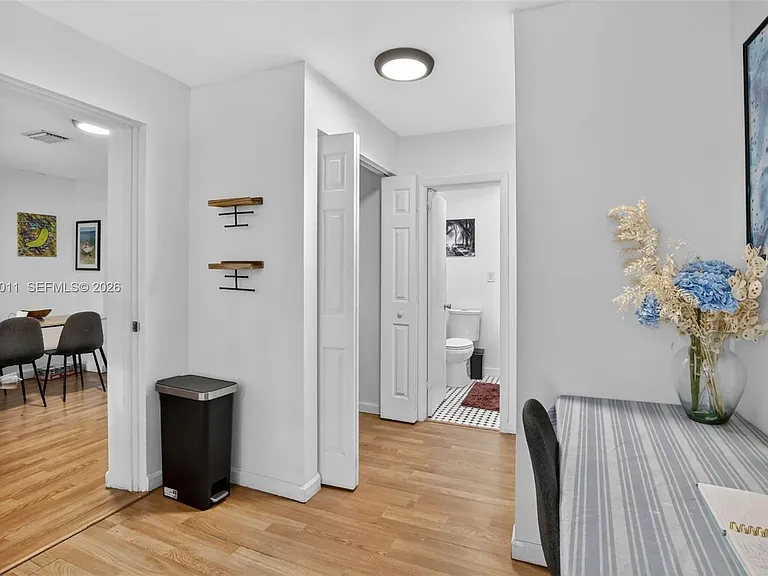 6238 Hayes St — Photo 22