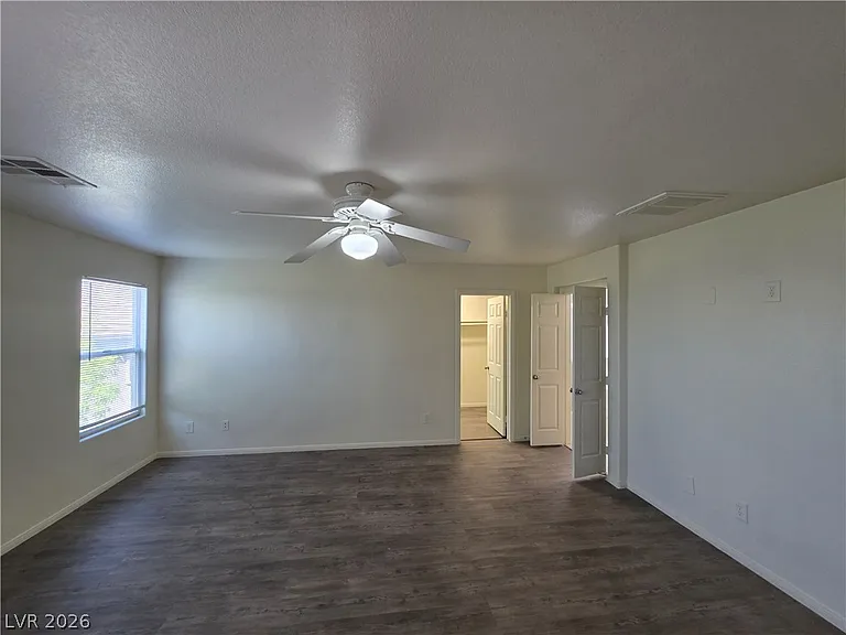10799 Flame Vine Ct — Photo 28