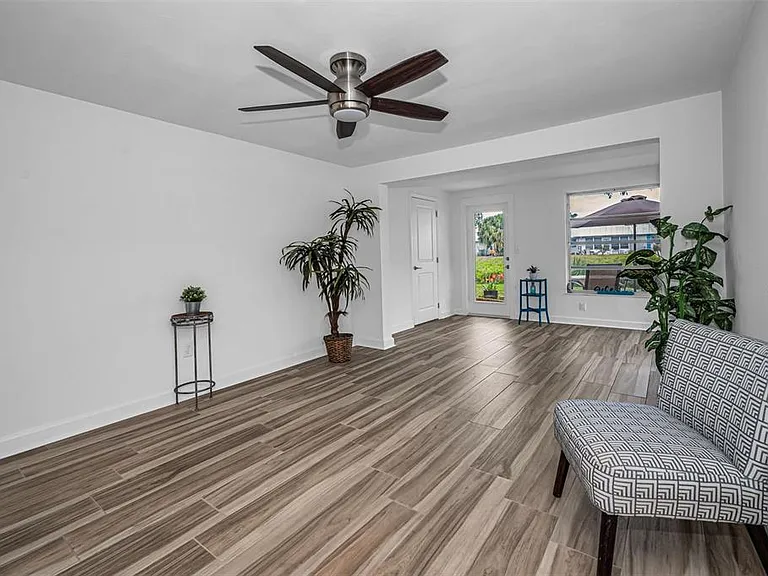 4200 Hampton Dr — Photo 12