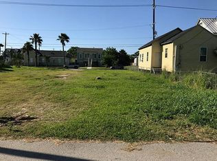 3910 Ball St, Galveston, TX 77550