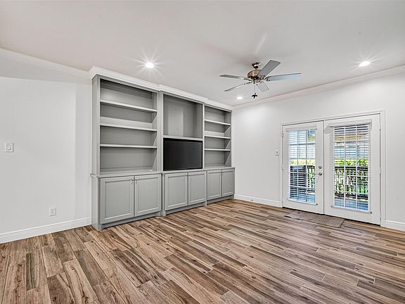 4th image of 11711 Memorial Dr APT 649